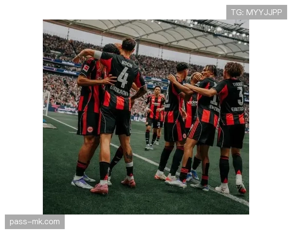 德甲转会风暴来袭：新赛季阵容巨变，谁将脱颖而出？