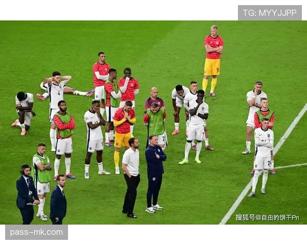 英格兰队内竞争白热化:新星崛起,老将承压引关注 英格兰队内竞争白热化:新星崛起,老将承压引关注